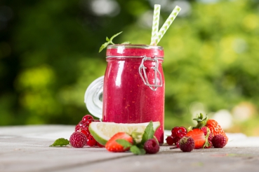 Beeren-Shake mit Limette