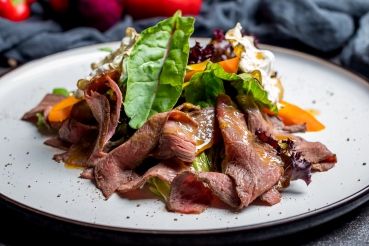 Pikanter Rindfleischsalat